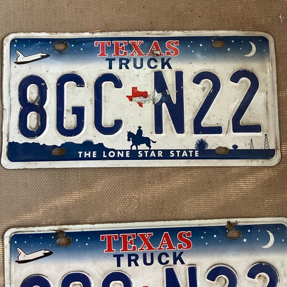 TEXAS “THE LONE STAR STATE” TRUCK LICENSE PLATE FEAT-SHUTTLE MOON STARS - Picture 2 of 7